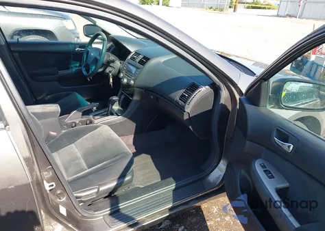 2006 Honda Accord 2.4 Ex z USA, uszkodzony, nr VIN 1HGCM56726A011735